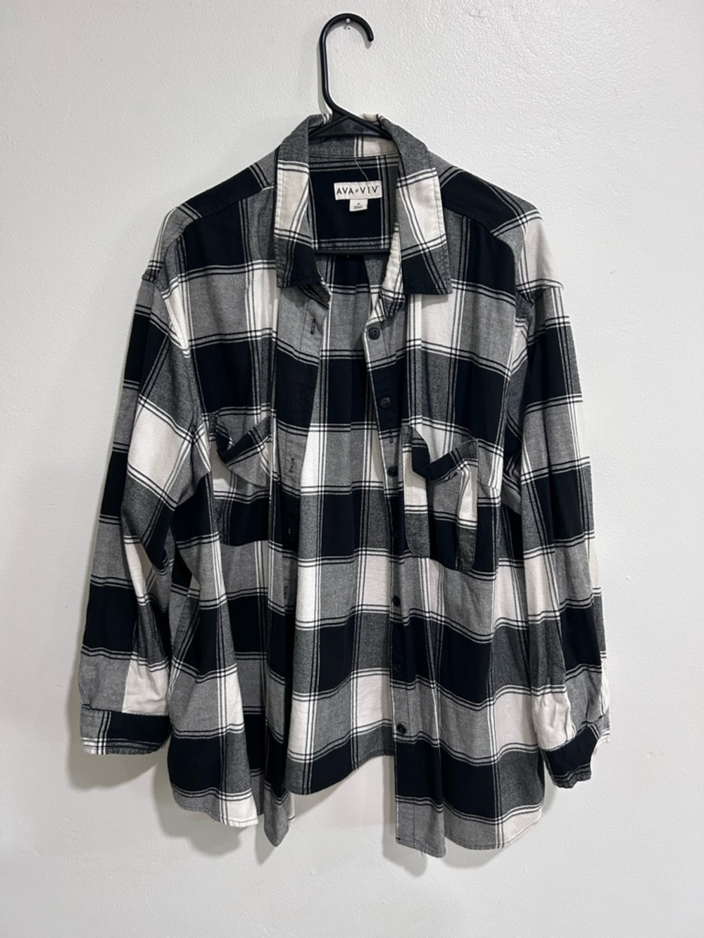Ava & Viv Black, White, and Gray Plaid Casual Button-Down Shirt